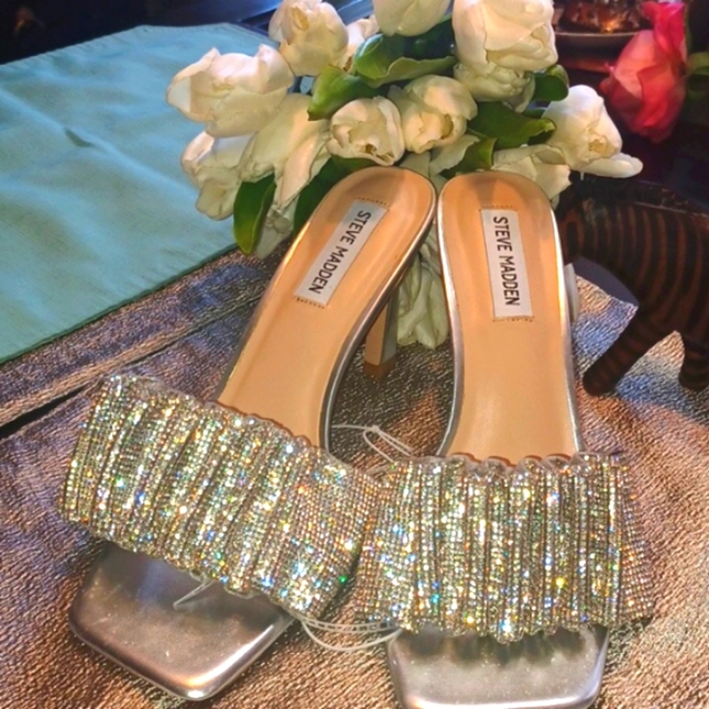 Steve Madden Metallic Silver Fiori Sandal